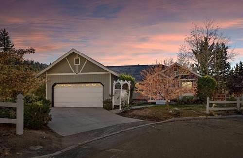 Boulder Bay House | Boulder Bay Waterfront Breeze