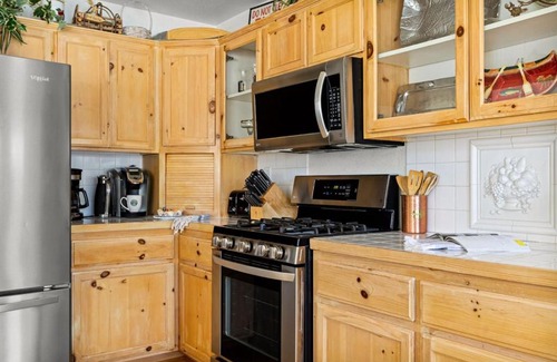 Boulder Bay House | Boulder Bay Waterfront Breeze
