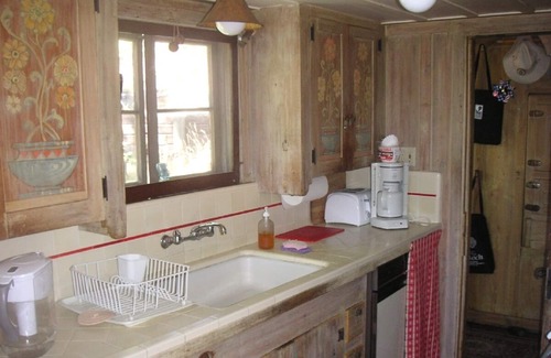 Cedar Glen Cabin | Boulder Crest. Historic Lakeview Cabin