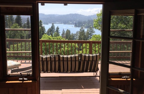 Cedar Glen Cabin | Boulder Crest. Historic Lakeview Cabin