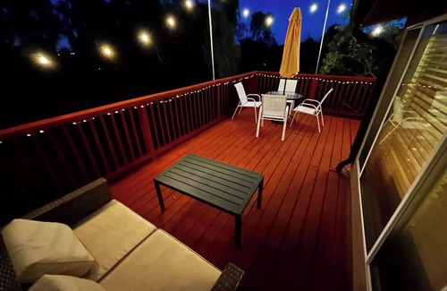 Canoga Park House | Boulders Views,Patio, peaceful No taxes added arean
