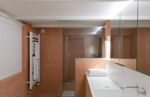 17th Arrondissement Apartment | Boulevard Malesherbes II by onefinestay