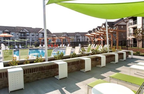 Middletown Apartment | Boulevard Stays Stylish 1BR Secure Parking, Pool & Gym