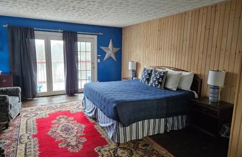 Hiawassee Resort | Boundary Waters Resort & Marina