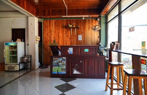 Vang Vieng Hotel | Bountang Riverside Hotel