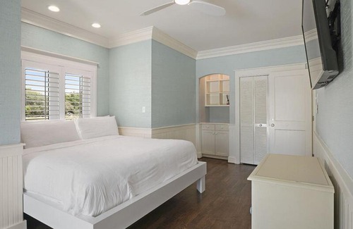 Gulf Pines House | Bourbon Breeze by Five Star Properties
