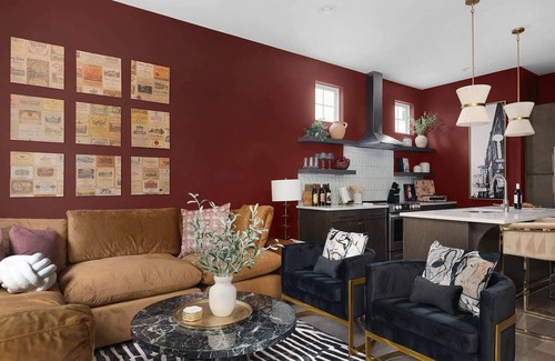 Katie Hill Neighborhood House | Bourbon & Bubbles - Rooftop Hot Tub & Speakeasy
