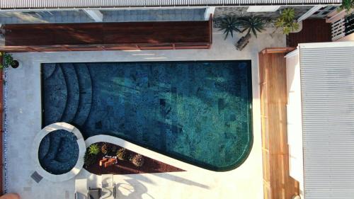 La Possession Apartment | Bourbon Horizon