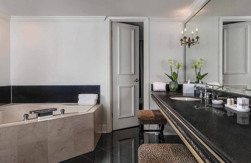 French Quarter Hotel | Bourbon Orleans Hotel