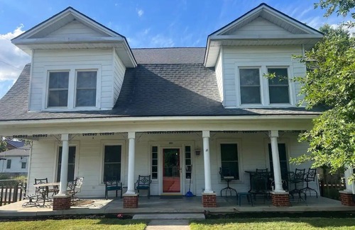 Frankfort House | Bourbon Trail Downtown Frankfort w/Game Room near Buffalo Trace
