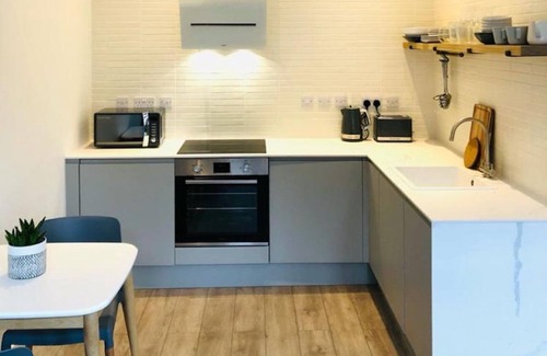 Arbroath Apartment | Boutique 1 Bedroom Stylish Apartment, close to bustling shops, cafes & bars!