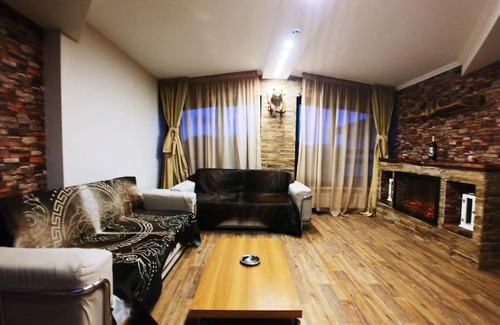 Pamporovo Apartment | Boutique & artistic 3 bedroom apartment.