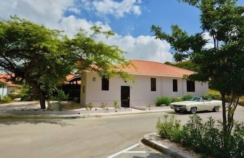 Sint Michiel Villa | Boutique Blue Bay Beach Villa 1a