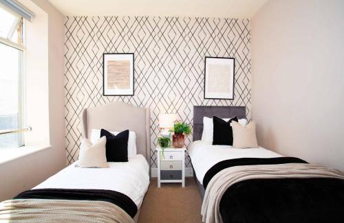 Harrogate City Centre Apartment | Boutique Central 2 bed In Harrogate - Sleeps 6