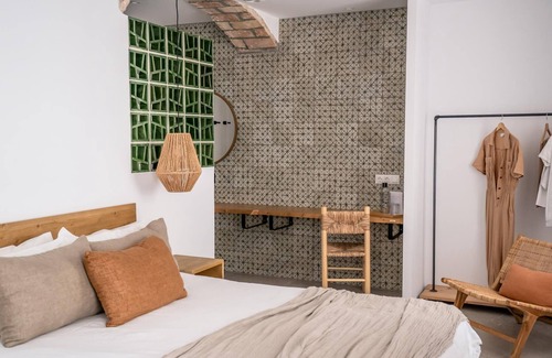 San Ambrosio House | Boutique Guesthouse By La Judería de Vejer | Salina Deluxe with balcony Room