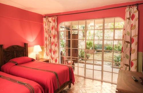Colonia San Antonio Bed & Breakfast | Boutique Hotel Casa Camellia