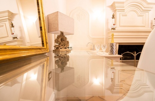 Crotone Bed & Breakfast | Boutique - Lodge & Suites