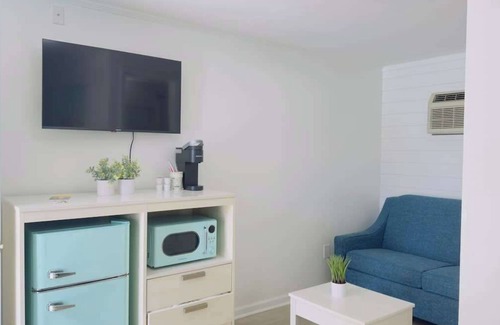 Downtown Myrtle Beach Apartment | Boutique on the beach, Studio #102 + Pool