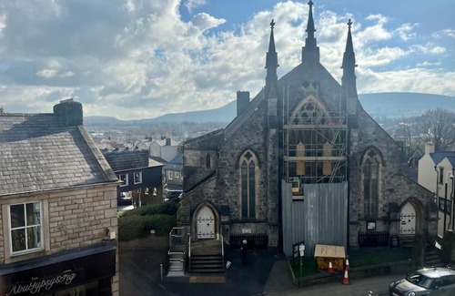 Clitheroe Apartment | Boutique penthouse apartment with rooftop terrace
