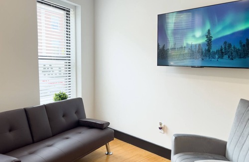 Englewood Apartment | Boutique Studio Apartment on Grand Ave