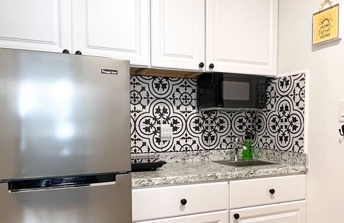 Englewood Apartment | Boutique Studio Apartment on Grand Ave