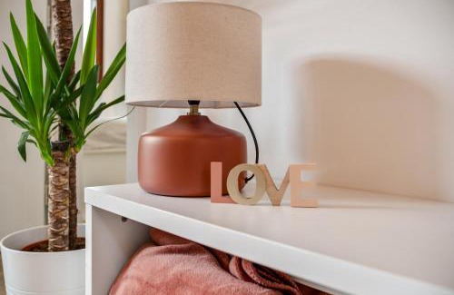 Cisano Apartment | Boutiqueloft Vista