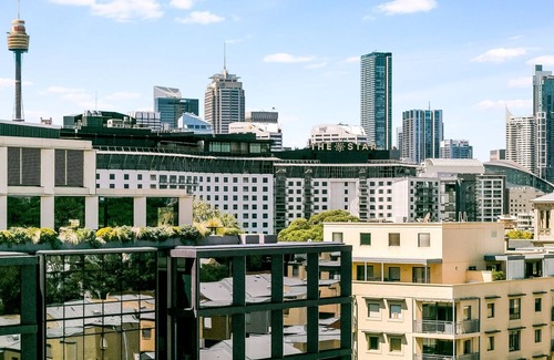 Pyrmont Apartment | BOW66 - 3 bedroom unit Bowman Street, Pyrmont