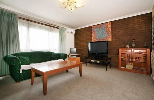 Box Hill North Villa | Box Hill accommodation