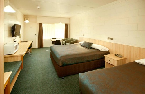 Burwood Hotel | Box Hill Motel