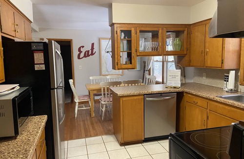 Sturgeon Bay House | Boyer Beach House-book your quiet winter escape-Spectrum Fiber Optics-fireplace