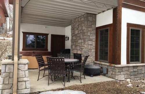 Boyne City House | Boyne Mountain Creekside Condo