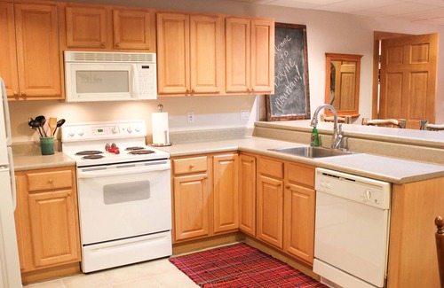 Boyne Falls Condo | Boyne Mountain, Disciples Village Condo - Steps To Boyneland Run