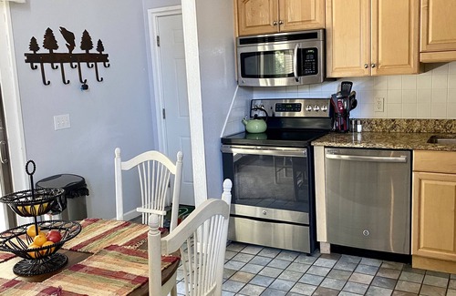 Boyne Falls Condo | Boyne Mountain Villa - H building
