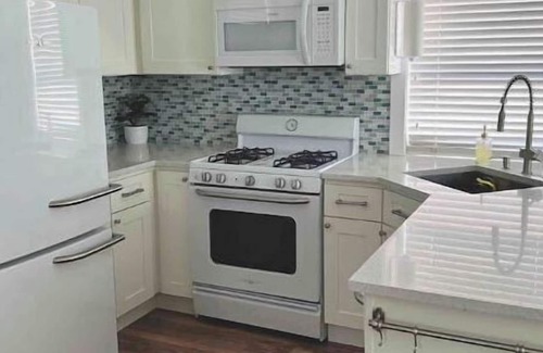 North Central Westminster Apartment | Bradburn Getaway!!