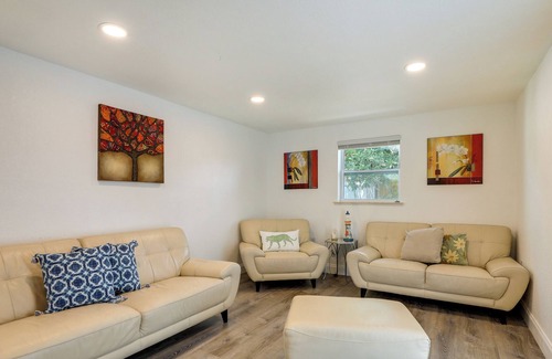Bayshore Gardens House | Bradenton Vacation Rental w/ Marina Access!