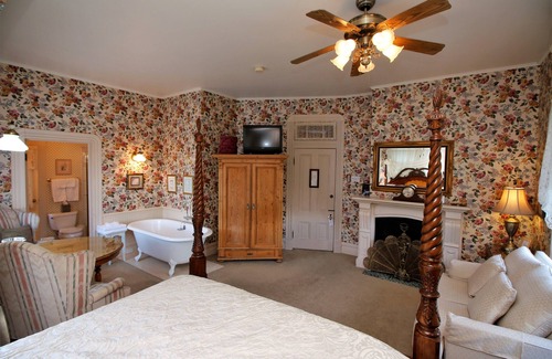 Sonora Bed & Breakfast | Bradford Place Inn & Gardens