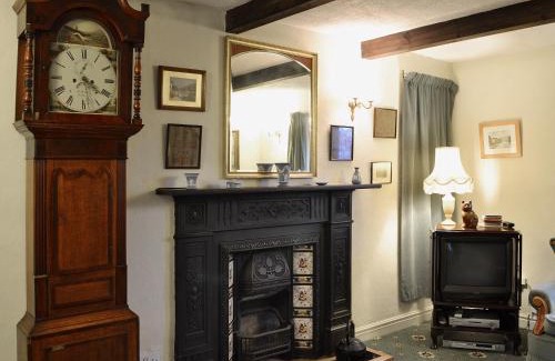 Harrop Fold House | Bradley House
