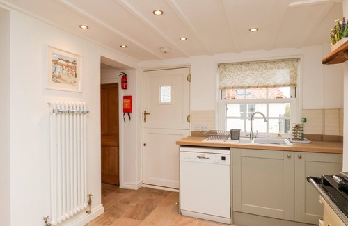 Fylingthorpe Cottage | Braeside