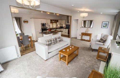 Runswick Bay House | Bramblewick
