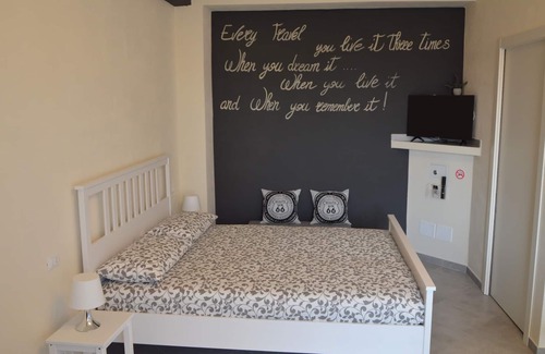 Santo Stefano di Magra House | Brand new studio of 30m / q, equipped with all comforts, exclusive parking.