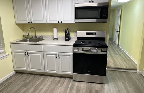 Ventnor City Apartment | Brand New! 1 Bedroom Apartment Convenient to Everything!