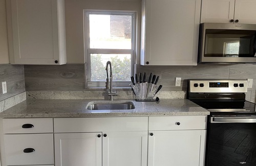 East Naples Apartment | Brand new 1 bedroom unit in heart of Naples near shopping plaza