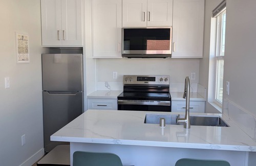 Burbank Apartment | Brand new 1-bedroom w/in-unit washer & dryer, dishwasher in Burbank