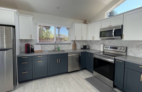West San Jose Cottage | Brand New 1B1R Guest House in Campbell