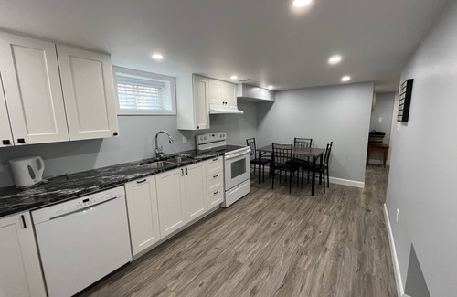 Port Elgin Apartment | BRAND NEW 2 bed/1 bath Perfect for travellers and out-of-town professionals