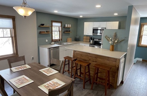 Stowe Area Ski Chalet | Brand new 2-bedroom chalet with new private 6 person hottub