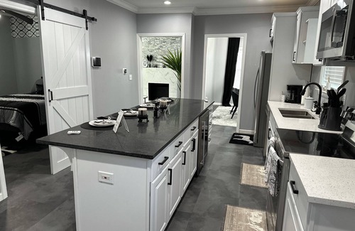 Highlands - Perkins House | Brand New 2 Bedroom Gem 5 Mins from LSU