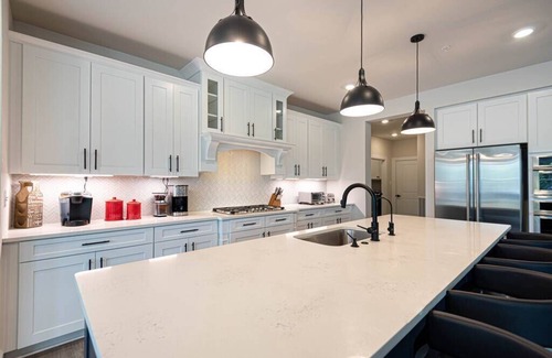 Bayside House | Brand New 2023 Luxury Waterfront Home w private Boat Dock, Community Indoor/Outdoor Pools