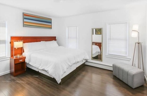 Worcester Apartment | Brand New 2Kbd,1Qbd-Workspaces, Parking, Downtn,4+