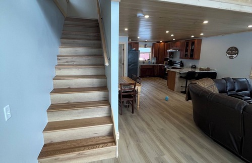 Pittsburg House | Brand new 3-bedroom lakefront house in wonderful Pittsburg. Enjoy a cozy stay
